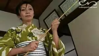 رجل تونسي جامح بإبط مشعر وزب كبير غير مختون