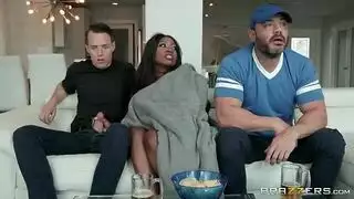 دياموند جاكسون في حفلة جنس جماعي صريح بلا قيود