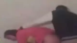 شاب ينيك زوجة ابوه بالمطبخ