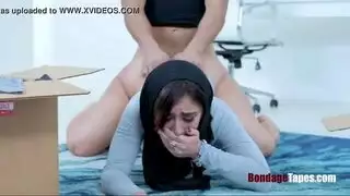 زوجات خائانات وأخوات مستعدات جنس جماعي وقذف داخلي