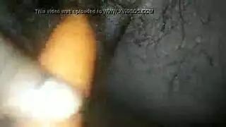 لعبة المراهقة تتحول إلى متعة مهبلية منفردة