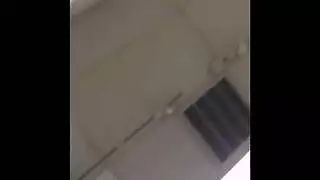 جنس في صندوق الشاحنة: الشقراء تُدك من الخلف