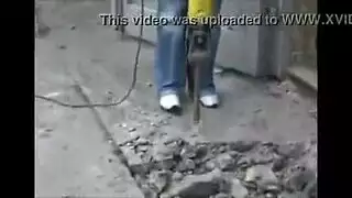 مسبح خاص، إثارة علنية: استمناء أنثوي فردي إباحي