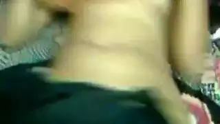 مغامرة شرجية منفردة مع فتاة جميلة