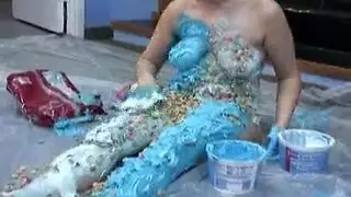 جلسة شرجية حارة: الهواة آشلي تتعرض للجماع العميق في مؤخرتها