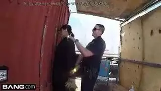 روسيا شقراء يشوفه بالشارع ينيجع