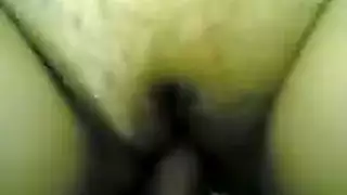 اخت تلعب وي كسها ثمه اخها ينكها
