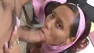 جنس جماعي محجبات: ثماني نساء تأخذ كل الزبر