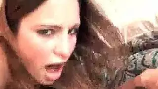 كلام قذر من شردها كابور في مجموعة مقاطع النيك الإباحية هذه