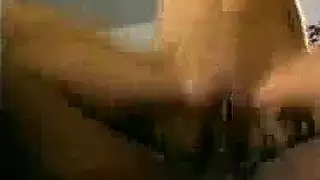 بورن بوليوود: شاه روخ خان في مشهد اختراق فرج صريح