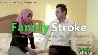 مشهد إباحي: ابنة الأب تتوسل لجماع شرجي عميق