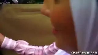 سكس مهم: نائب الرئيس وجميلة عربية في فيلم إباحي عنيف