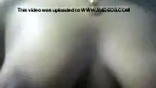 إباحية عربية: امرأة مصرية عارية تثير بمنحنياتها الفاتنة