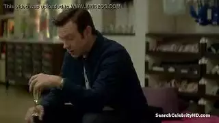 خيال جيل كاسيدي الإباحي: رجل وسيم يأكل كسها وثدييها