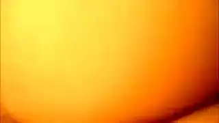 امرأة عربية ممتلئة تدمرها قضيبان أسودان في مشهد إباحي