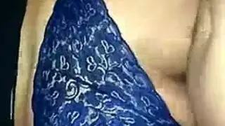 رحلة مجانية للمعلمة الشهوانية: الطلاب يملأون كل فتحاتها