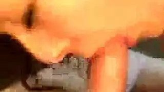 فتى سيء موشوم يقدم جنسًا عنيفًا وعميق الحلق