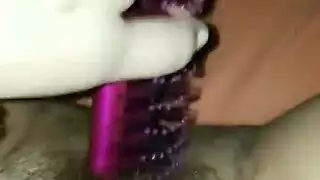 العاهرات مرتديات الوشاح يتم مواجهتها بالقضيب وتعبئتها بالسائل المنوي