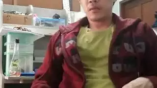 طالبة وقحة تستبدل الواجب بجنس جماعي عنيف