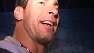 حفلة تزاوج بدون وقاية في قبو ضاحية أمريكية