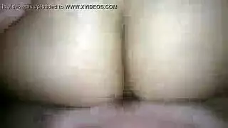 مؤدية ناضجة في خيال جنسي مترجم مع نيك مزدوج