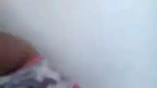 فتاة المزرعة الألمانية يتم ركوبها بواسطة حصان في فيلم إباحي وحشي