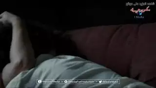 فيلم الإثارة المثلي الصريح: تقبيل وتقفيش روبي وأختها