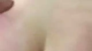 طالبة جامعية تتناك من طيزها