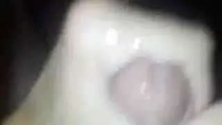 فتاة سمينة عارية تتوق لممارسة جنس عنيف