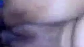 إلهام شاهين: صورة عارية غير خاضعة للرقابة مع كشف فرجها