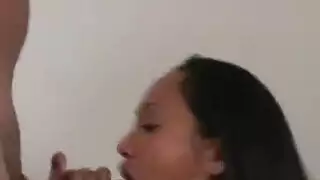 حفلة عازب مجنونة: الراقصة الغريبة تتعرض لاختراق مزدوج من الضيوف