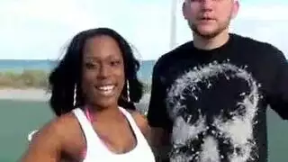 رجل ينيك فتاه جميله قاصر وهى تصرخ