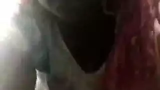 قضيب النقود يهاجم الفيلم البالغ في مشهد جنسي صريح