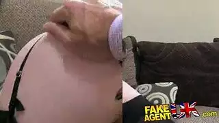 مسبحة وحرق حلقي عميق