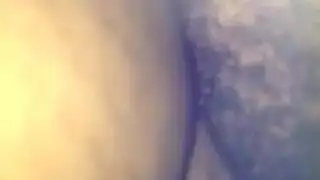 جلسة تقبيل مثيرة تؤدي إلى وضعية كلابية قاسية