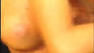 فتاة ألمانية تأخذ قضيبين في حوض السباحة إكس إكس إكس