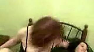 أرداف عارية وفروج مبللة معروضة