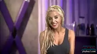 سكس بي بي سي: تحطيم كس ضيق حلو