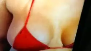 لانا بيل تحلق كسها، تدخل الأصابع في طيزها، وتنكح بعمق