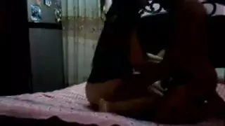 الشرموطة رشا تتعرض لنيك عنيف من رجب في مشهد مصري صريح