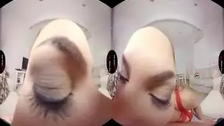 مراهقة مذهلة في محاكي نيك الواقع الافتراضي مص من منظور الشخص وجماع كلبي